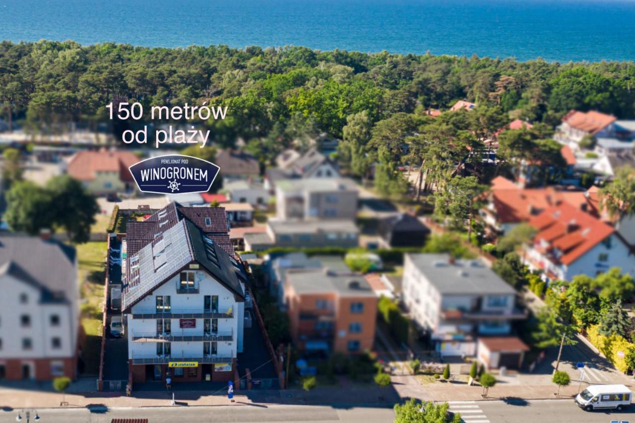 Pod Winogronem - Apartamenty Z Basenem I Wyzywieniem Pobierowo Exterior foto