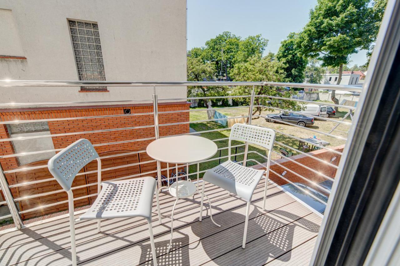 Pod Winogronem - Apartamenty Z Basenem I Wyzywieniem Pobierowo Exterior foto