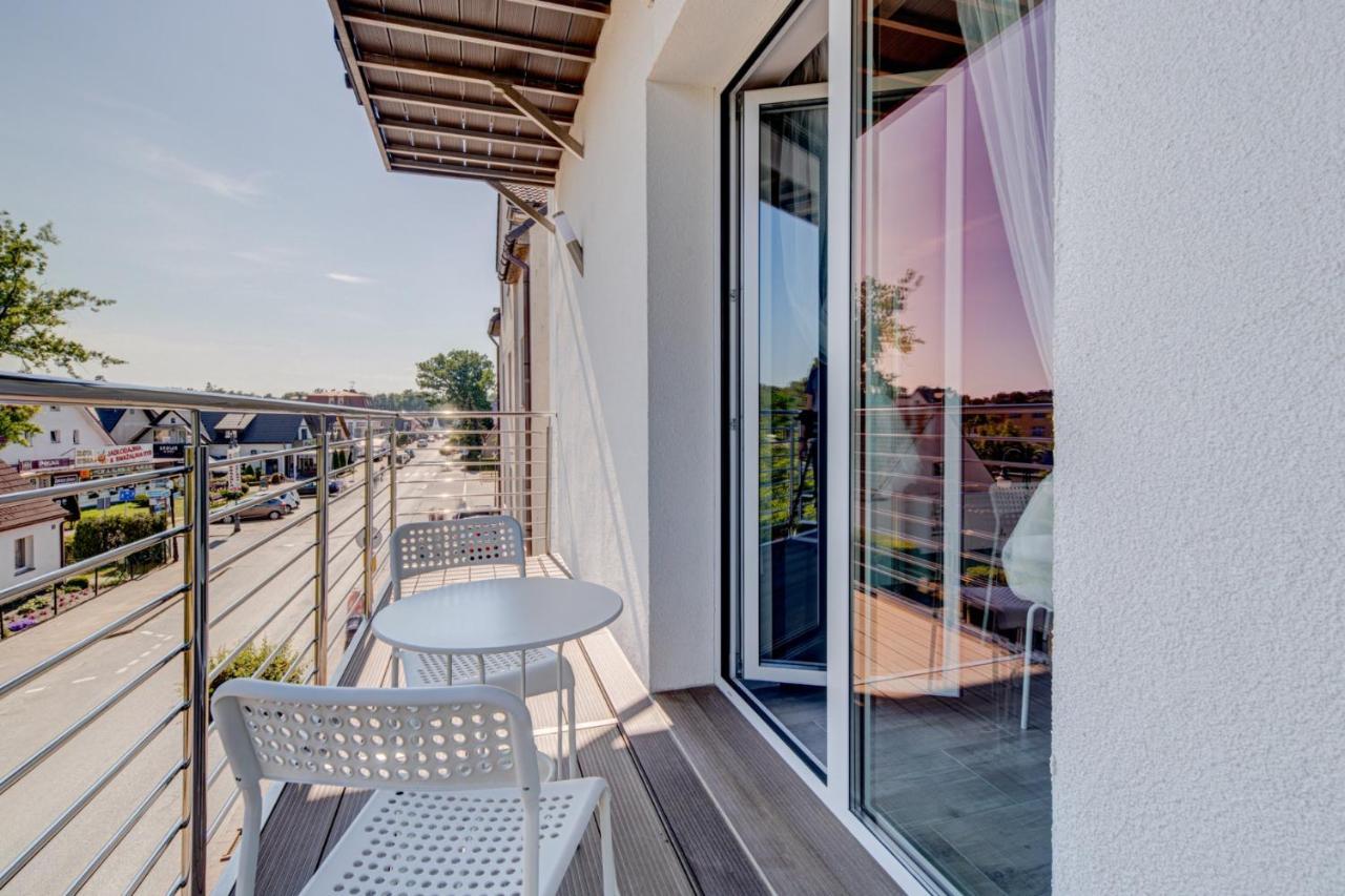 Pod Winogronem - Apartamenty Z Basenem I Wyzywieniem Pobierowo Exterior foto