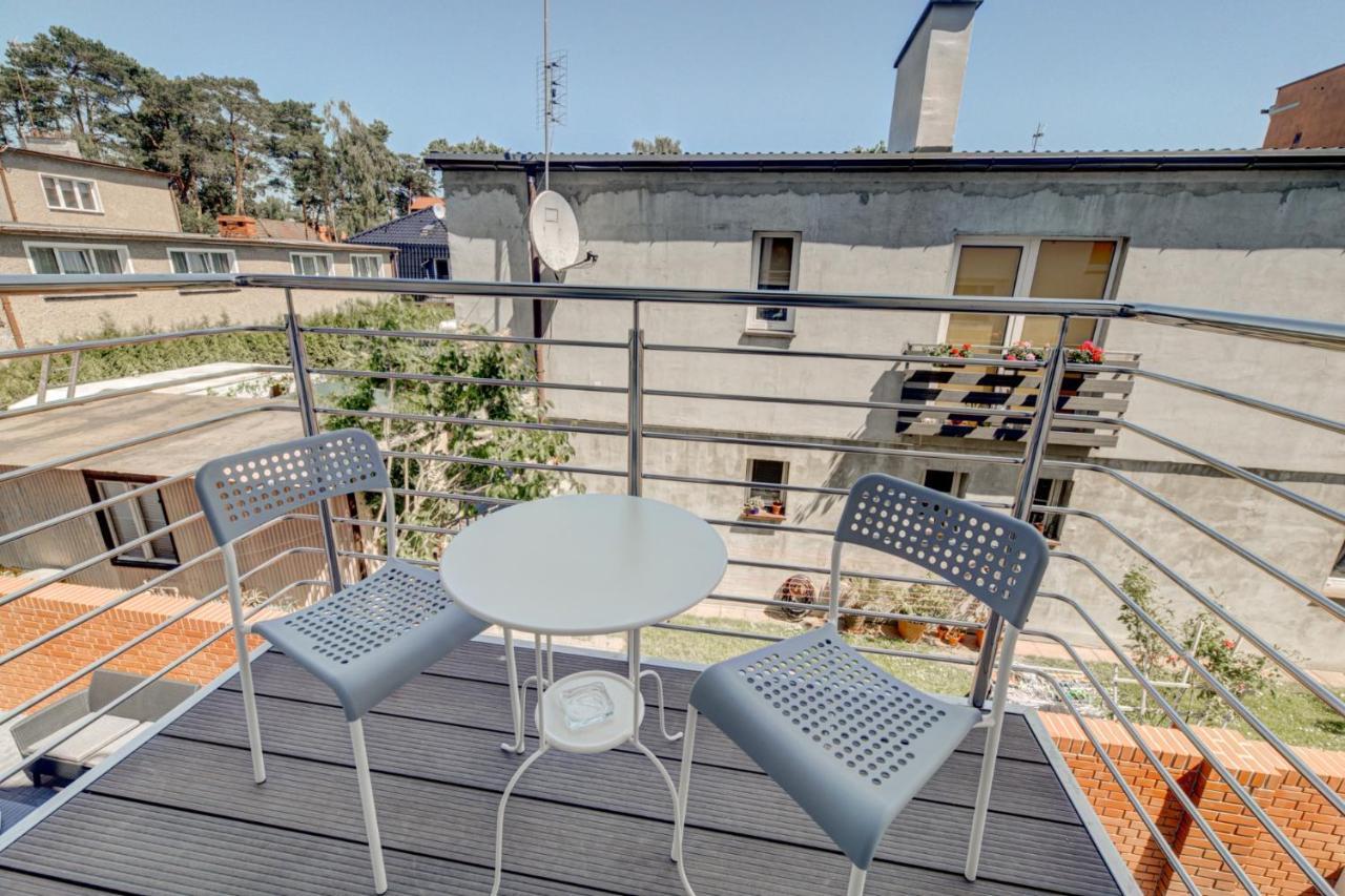 Pod Winogronem - Apartamenty Z Basenem I Wyzywieniem Pobierowo Exterior foto