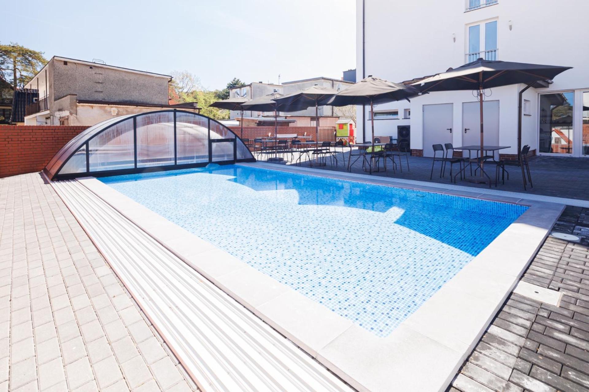 Pod Winogronem - Apartamenty Z Basenem I Wyzywieniem Pobierowo Exterior foto